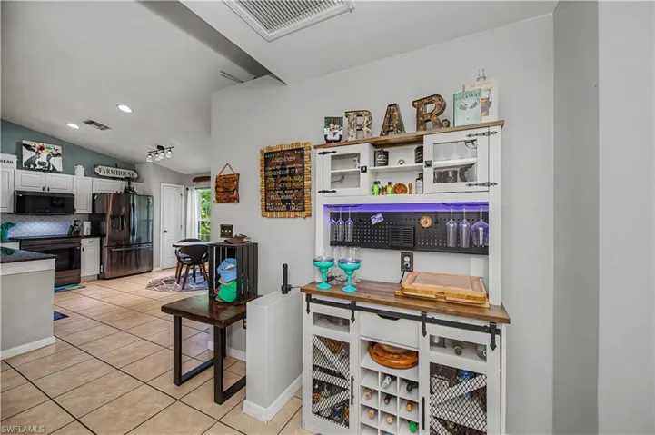 3837  Hillandale  ST, Fort Myers, FL 33905