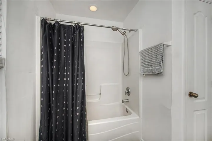 3837  Hillandale  ST, Fort Myers, FL 33905