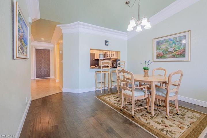 7784  Emerald  CIR, Naples, FL 34109