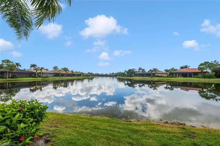 8957  Shenendoah  CIR, Naples, FL 34113