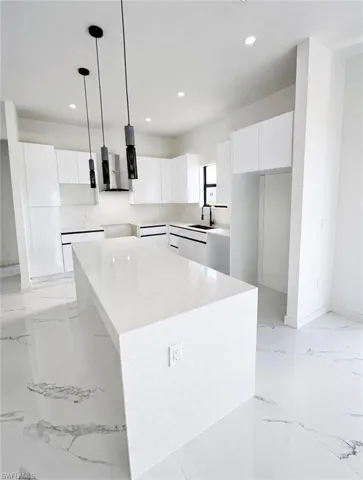 3702 Nw 42nd St, Cape Coral, Florida 33993