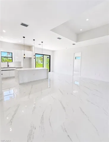 3702 Nw 42nd St, Cape Coral, Florida 33993