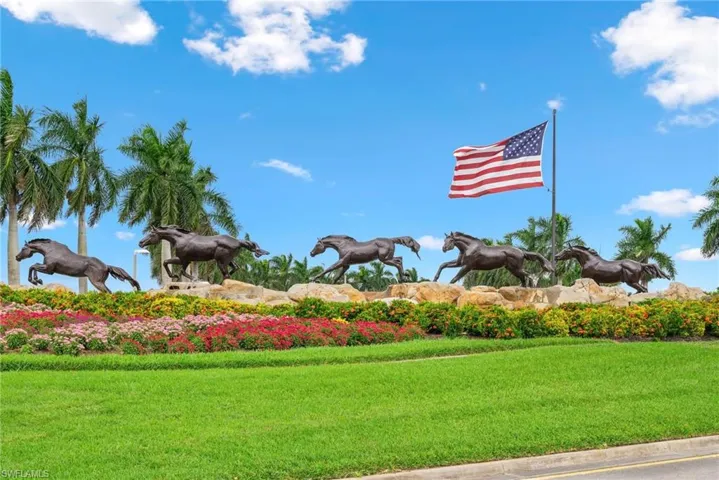 8008  Signature Club  CIR, Naples, FL 34113