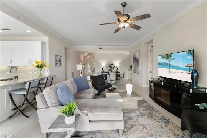 8008  Signature Club  CIR, Naples, FL 34113