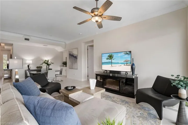 8008  Signature Club  CIR, Naples, FL 34113