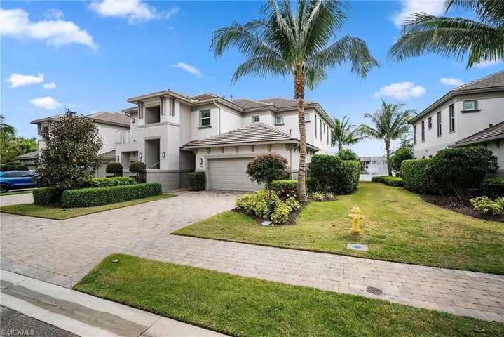 8008  Signature Club  CIR, Naples, FL 34113