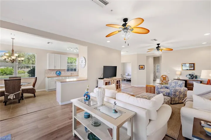 7090  Bay Woods Lake  CT, Fort Myers, FL 33908