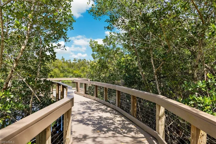 7090  Bay Woods Lake  CT, Fort Myers, FL 33908