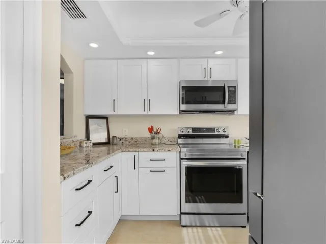 7068  Nantucket  CIR, North Fort Myers, FL 33917