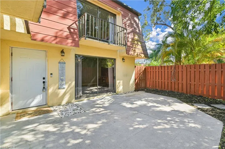 1520 Park Meadows Dr 2, Fort Myers, Florida 33907