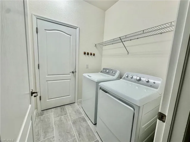12952 Broomfield Ln, Fort Myers, Florida 33913