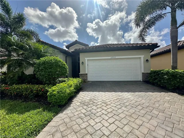 12952 Broomfield Ln, Fort Myers, Florida 33913