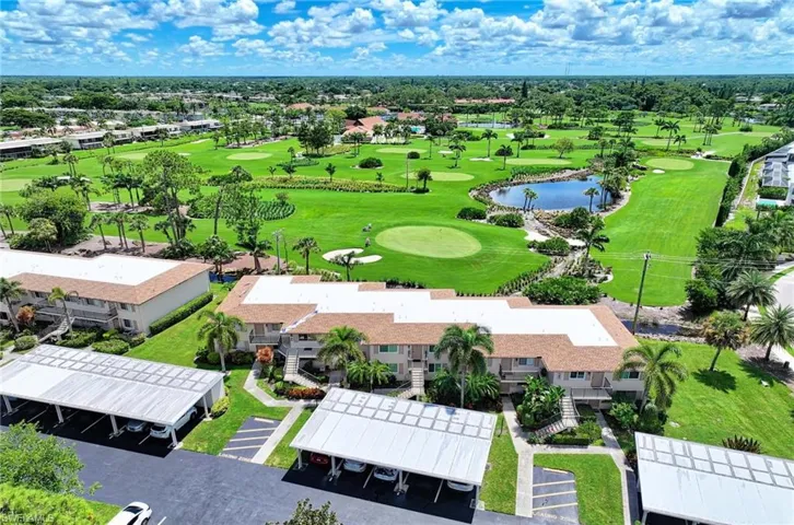 111  Palm  DR, Naples, FL 34112