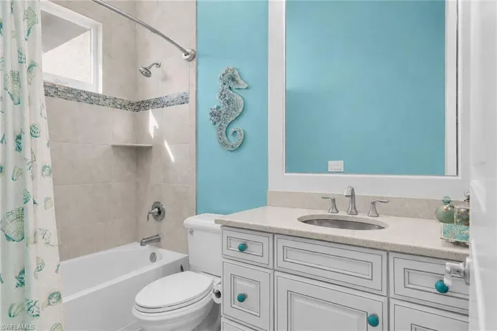 9369 Campanile Cir, Naples, Florida 34114