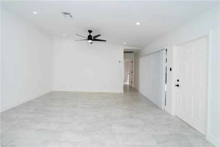6306 Royal Woods Dr, Fort Myers, Florida 33908