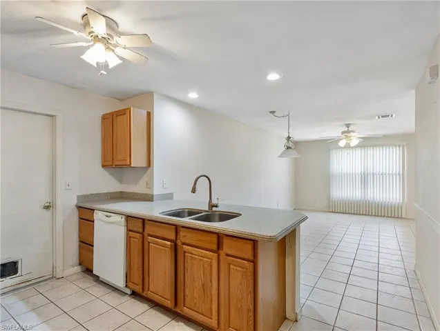 2829 Sw Santa Barbara Pl, Cape Coral Fl 33914