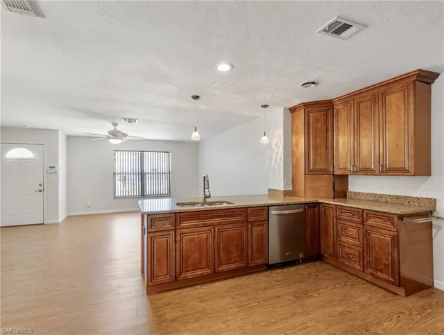 2829 Sw Santa Barbara Pl, Cape Coral Fl 33914