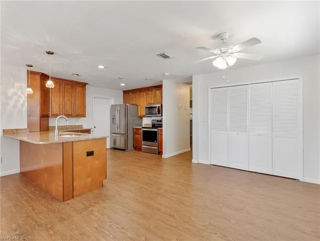 2829 Sw Santa Barbara Pl, Cape Coral Fl 33914