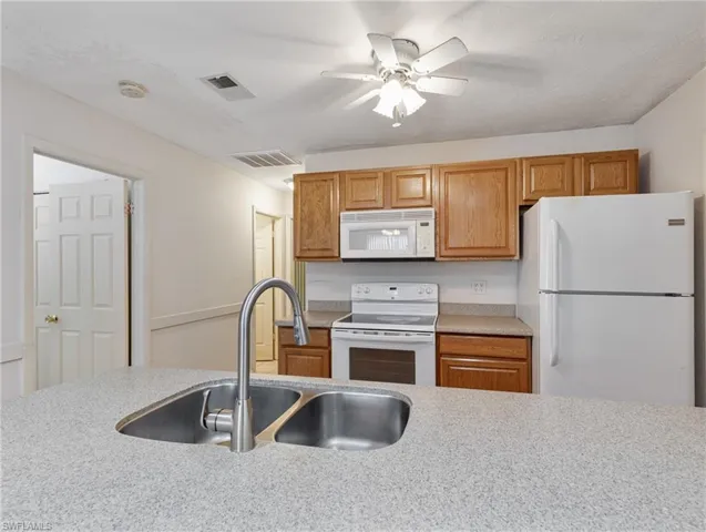 2829 Sw Santa Barbara Pl, Cape Coral Fl 33914