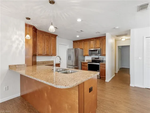 2829 Sw Santa Barbara Pl, Cape Coral Fl 33914