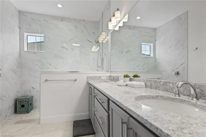 14806 Dockside Ln, Naples, Florida 34114