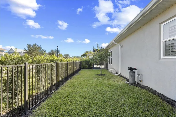 14806 Dockside Ln, Naples, Florida 34114