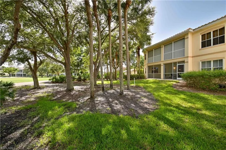 28060 Palmas Grandes Ln 105, Bonita Springs, Florida 34135