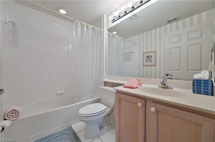 28060 Palmas Grandes Ln 105, Bonita Springs, Florida 34135