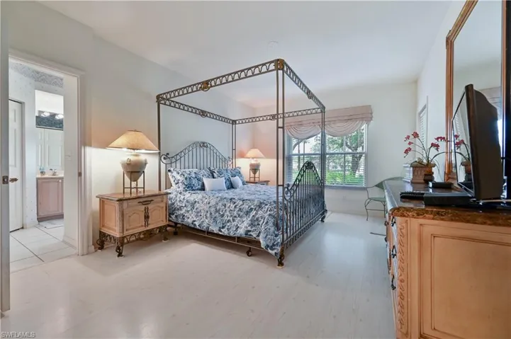 28060 Palmas Grandes Ln 105, Bonita Springs, Florida 34135