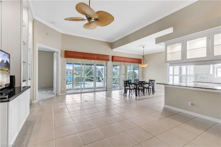 3888  Valentia  WAY, Naples, FL 34119