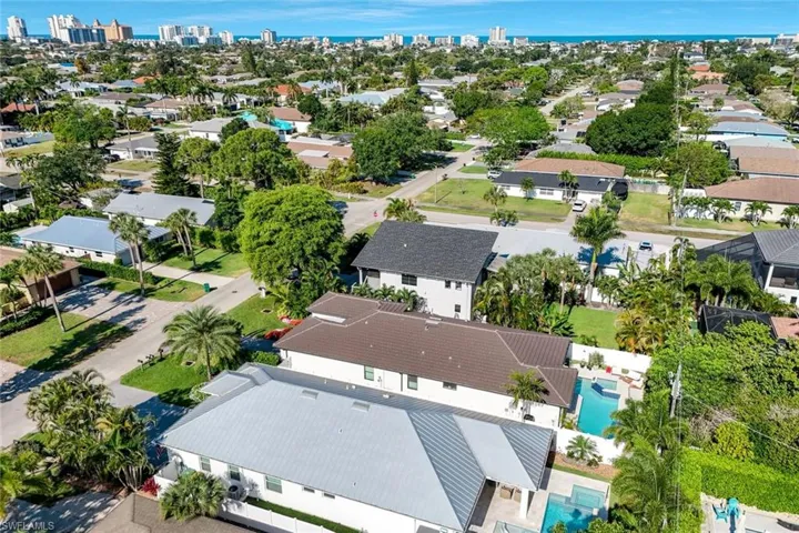 715 102nd Ave N, Naples, Florida 34108