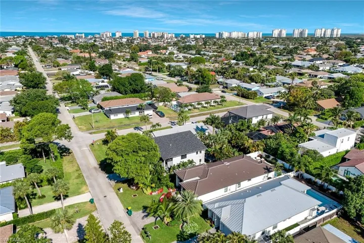 715 102nd Ave N, Naples, Florida 34108