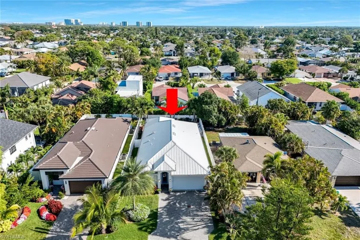 715 102nd Ave N, Naples, Florida 34108