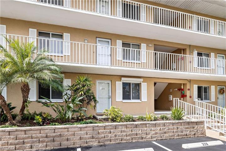 Sandpiper Bay Club, Close up view of Unit M-105
