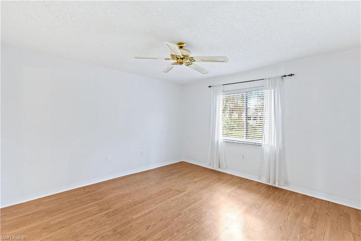 Master bedroom without virtual staging 1