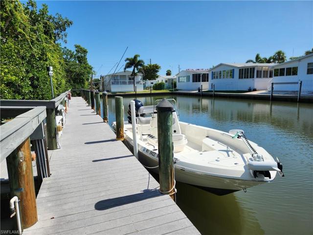 Sandpiper Bay Club docks & boardwalk