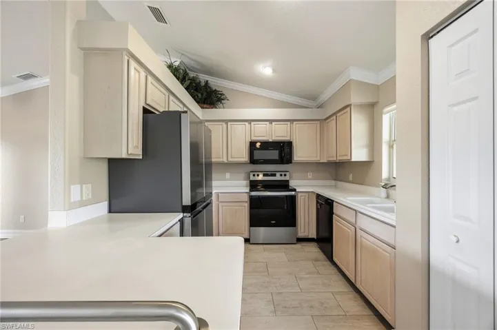 1529 Junior Ct, Lehigh Acres, Florida 33971