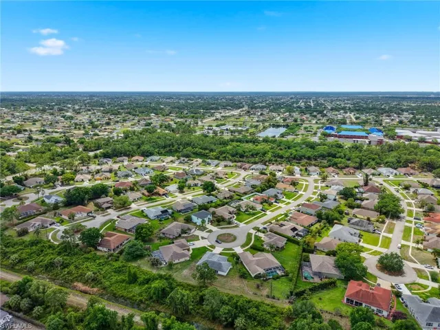 1529 Junior Ct, Lehigh Acres, Florida 33971