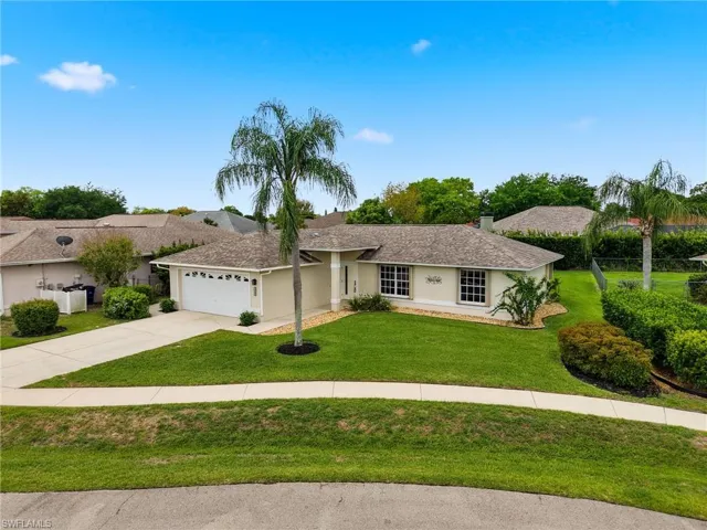 1529 Junior Ct, Lehigh Acres, Florida 33971