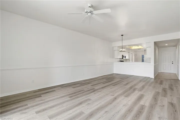 Unfurnished living room