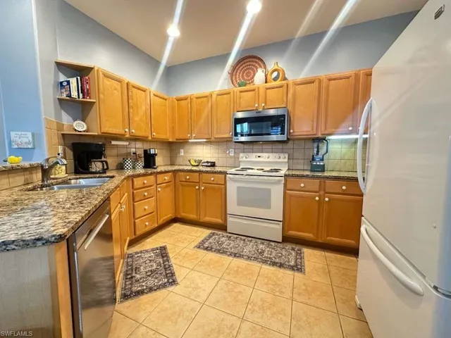 9250 Bayberry Bend 202, Fort Myers, Florida 33908