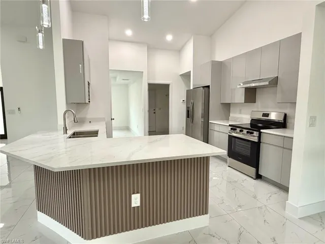 915 Edison Ave, Lehigh Acres, Florida 33972