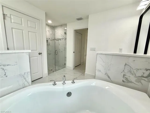 915 Edison Ave, Lehigh Acres, Florida 33972