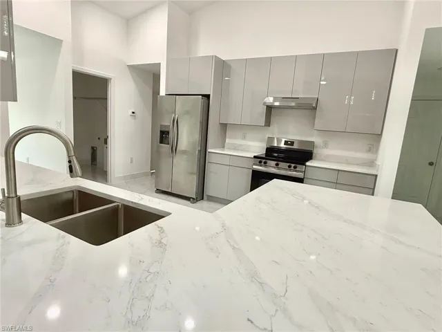 915 Edison Ave, Lehigh Acres, Florida 33972