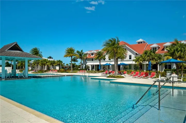 6466 Warwick Ave, Naples, Florida 34113