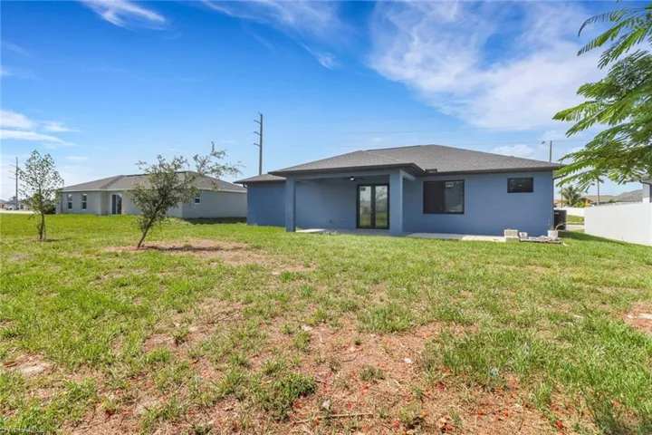 18 Tropicana Pkwy W, Cape Coral, Florida 33993