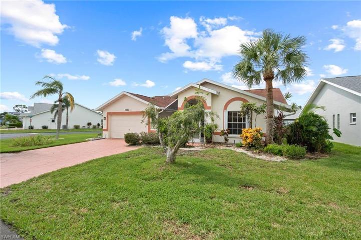 3705  Sabal Springs  BLVD, North Fort Myers, FL 33917