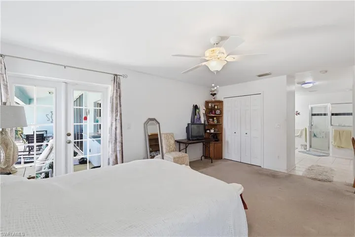 218 Se 2nd Ave, Cape Coral, Florida 33990