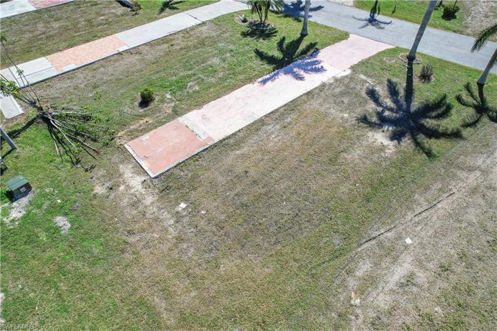 5  Birch  BLVD, Fort Myers, FL 33908
