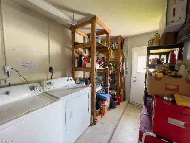 4556  Tennyson  DR, North Fort Myers, FL 33903